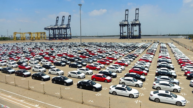 Vietnam sees decline in CBU vehicle imports in June | Business | Vietnam+ (VietnamPlus)