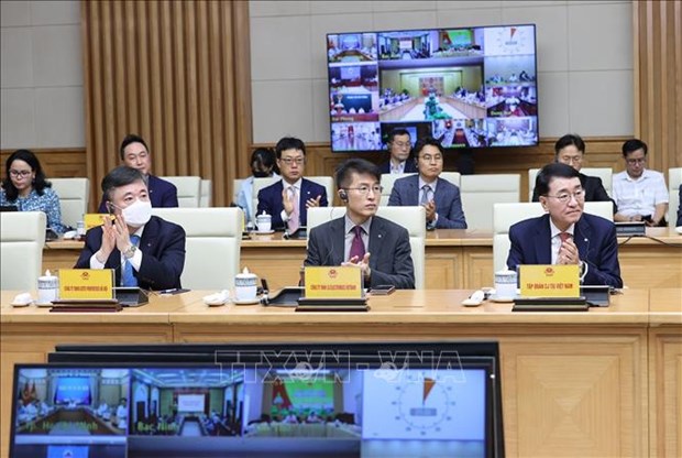 PM holds dialogue with RoK enterprises hinh anh 3
