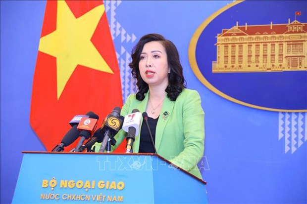 Ministries work to smooth out problems with new version of Vietnamese passport hinh anh 1