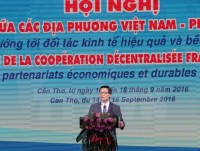 Conference boosts partnership among Vietnamese, French localities
