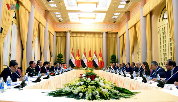 vietnam president rolls out red carpet for egypts abdel fattah el sisi