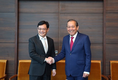vietnam singapore look to stronger strategic partnership