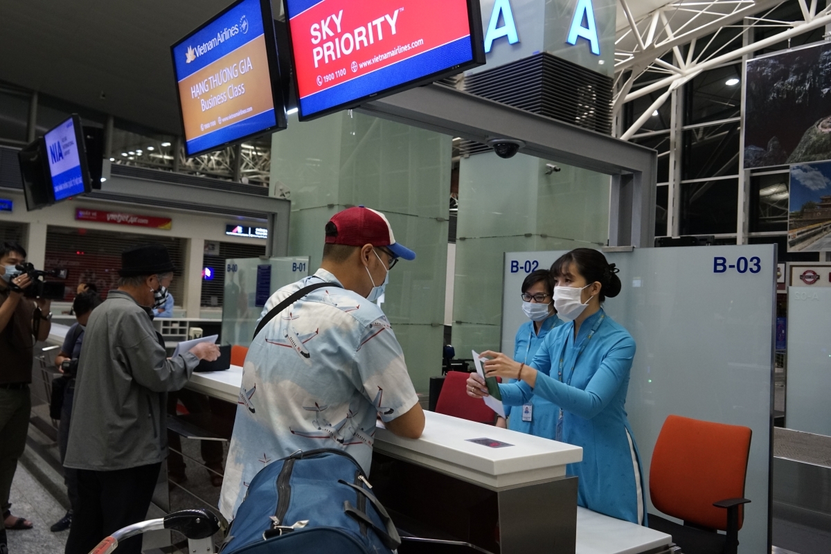 There were also a number of Japanese citizens on board the flight who want to return home. In addition to passengers, Vietnam Airlines also transports commodities to Japan.