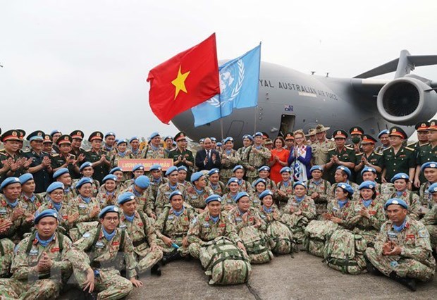 Vietnam confident to shoulder international responsibilities hinh anh 1