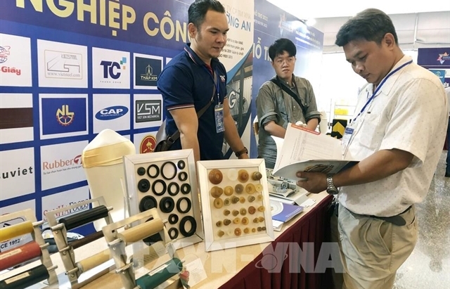 Supporting industry businesses, foreign buyers meet at sourcing fair
