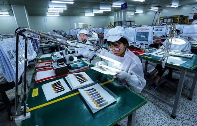 VN hopes to foster computer, electronic, component exports to the UK