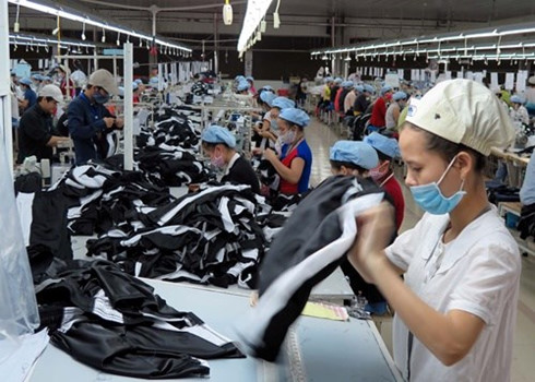 ministry suggests changes in garment industry