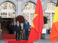 PM Phuc arrives in Belgium for 12th ASEM Summit