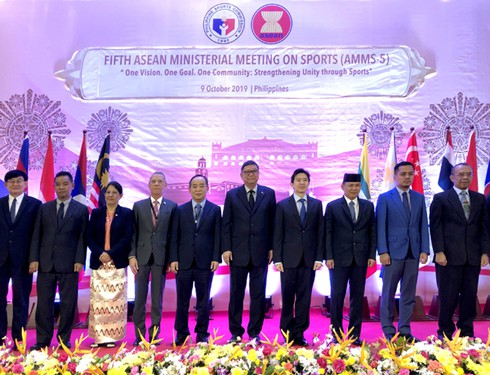 vietnam attends asean ministerial meeting on sports