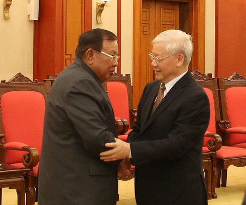 top lao leader upbeat about growing ties with vietnam