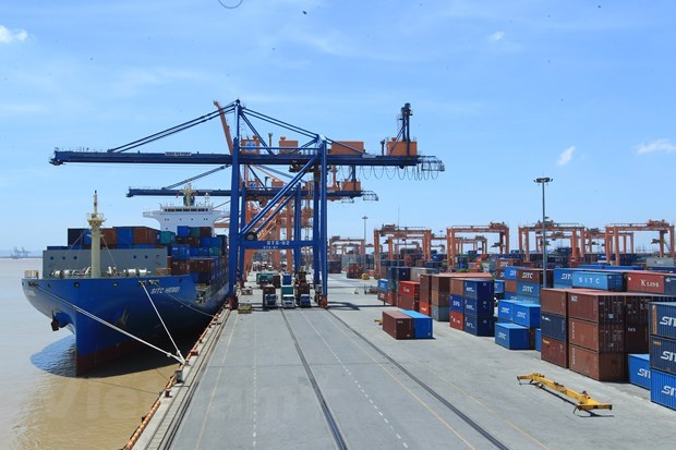 Official: Vietnam could achieve trade balance this year hinh anh 1