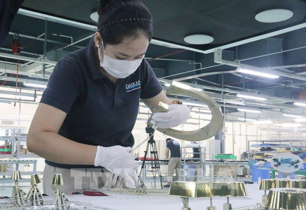 Enterprises in Dong Nai province to resume full production in November hinh anh 1