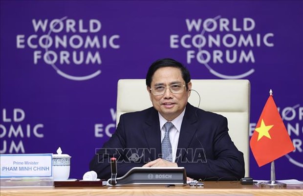 PM Chinh co-chairs online WEF country strategic dialogue on Vietnam hinh anh 1