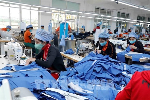 Garment, textile, footwear industries face declining in orders hinh anh 1