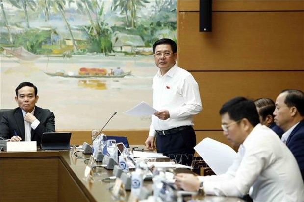 Vietnam likely to enjoy 10 billion USD trade surplus this year hinh anh 2