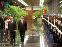 President Tran Dai Quang holds talks with Cuban leader