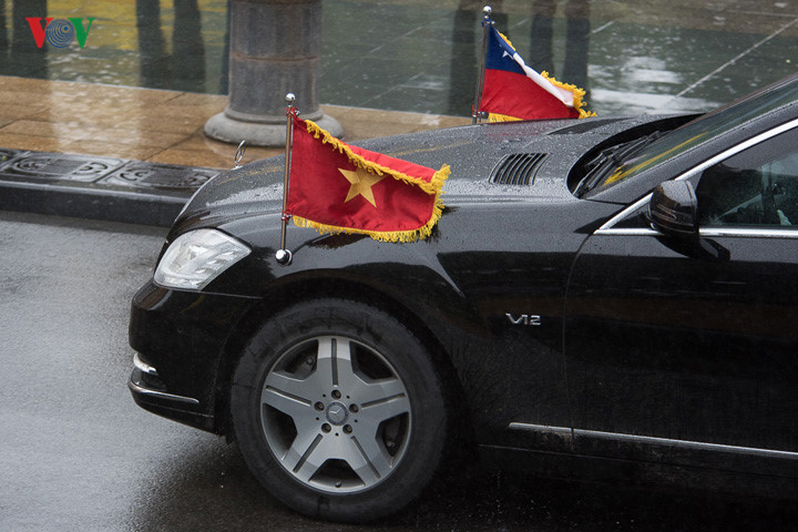 welcoming ceremony for chilean president in hanoi