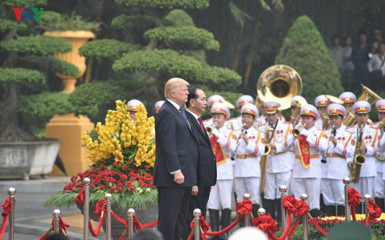 welcoming ceremony for us president in hanoi