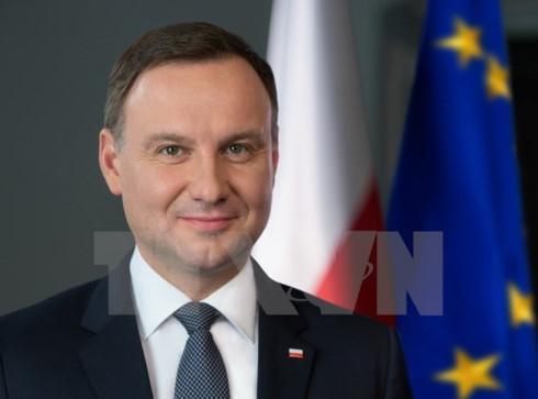 polish president and spouse begin state visit to vietnam