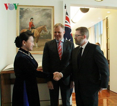 top legislator holds talks with australias parliamentary leaders