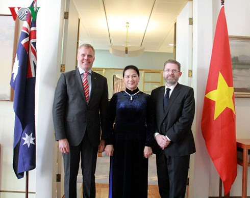 top legislator holds talks with australias parliamentary leaders