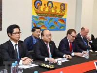 PM Phuc receives US enterprises on sidelines of APEC summit