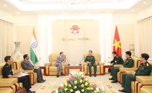 vietnam india strengthen defence links