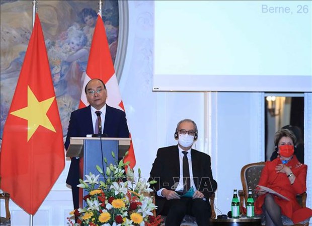 President co-chairs Vietnam - Switzerland Business Forum hinh anh 1