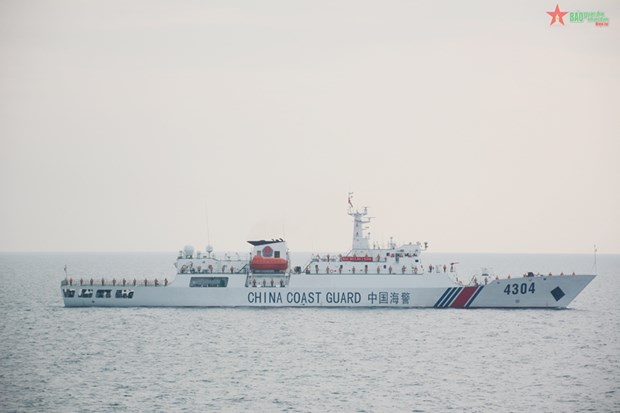 Vietnam, China begin joint sea patrol hinh anh 2