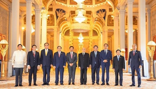 PM pledges further support to Cambodia’s ASEAN Community building efforts hinh anh 1