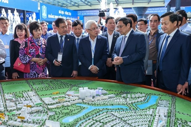 PM calls for new mindset, breakthroughs, values to develop southeastern region hinh anh 2