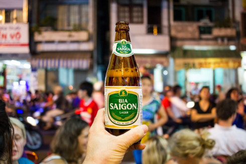 global giants see vietnam through beer goggles