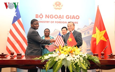 vietnam liberia sign visa exemption agreement