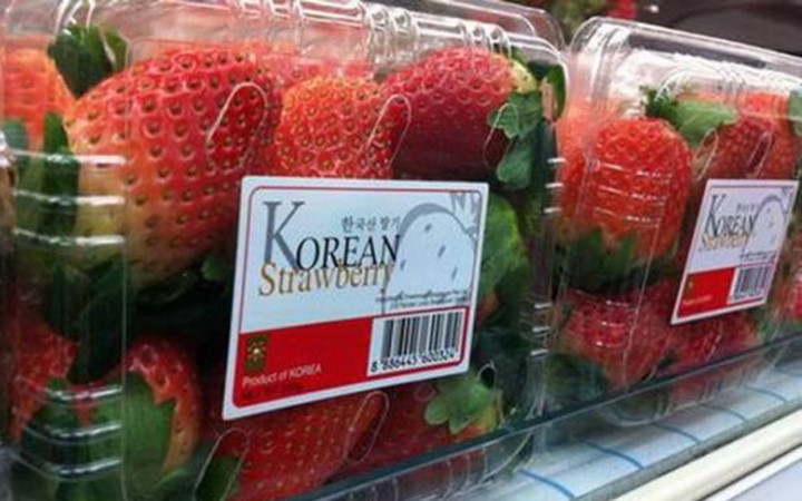 vietnamese consumers spend big money on imported fruits