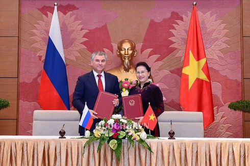 vietnam russia strengthen comprehensive strategic partnership