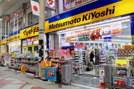 japanese drugstore chain enters vietnamese market