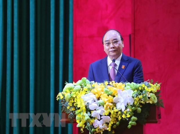 PM attends 76th national public security conference hinh anh 1