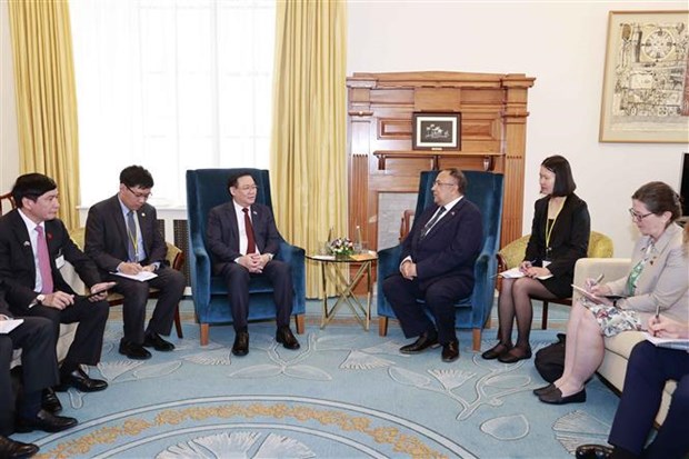 Vietnam gives high priority to enhancing ties with New Zealand: NA Chairman hinh anh 2