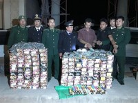 Two entry passengers carrying more than 220kgs of fireworks from Laos to Vietnam