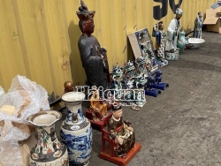 What do enterprises importing shipment of antiques declare after being discovered?