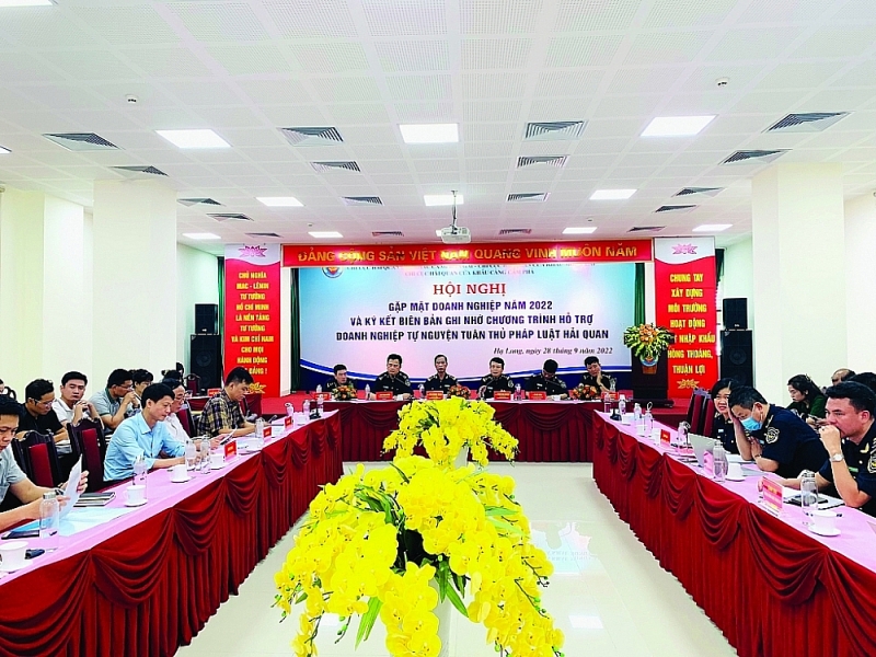 Quang Ninh Customs Department organize a meeting with enterprises in 2022. Photo: N.Hòa