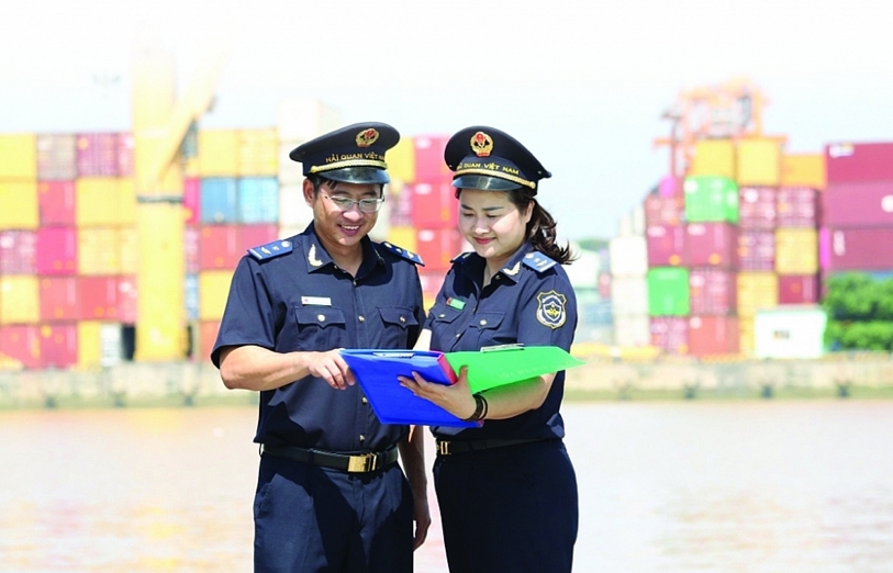 Dong Nai Customs makes an important contribution to the economic development of the province
