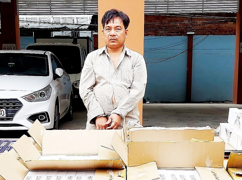 Smuggled cigarettes are “hot” in some border areas of Long An near Tet