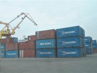 Handle 2,000 containers of stagnant goods at Hai Phong port