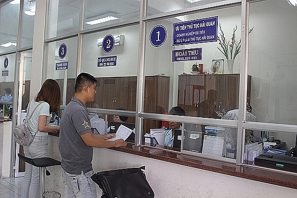 Customs brokers is prioritized to carry out customs procedures. Photo: T.H