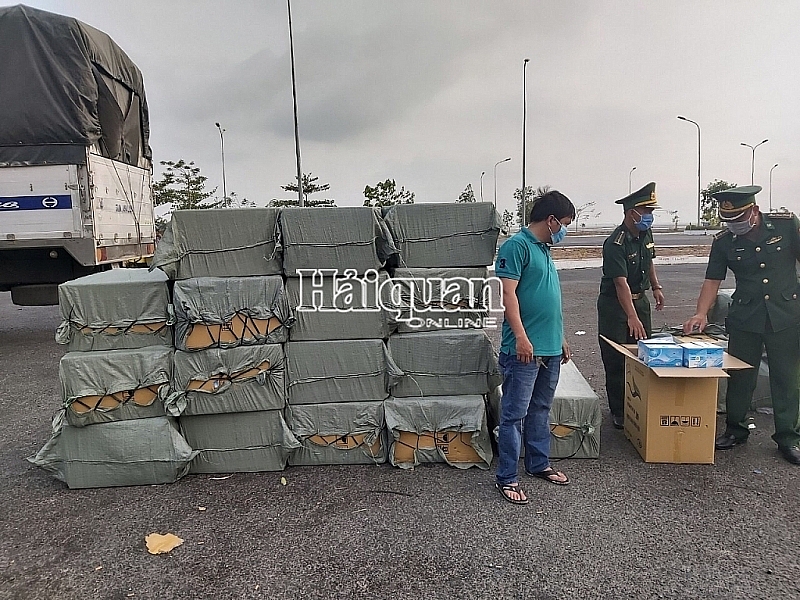 truck transporting illegal masks seized
