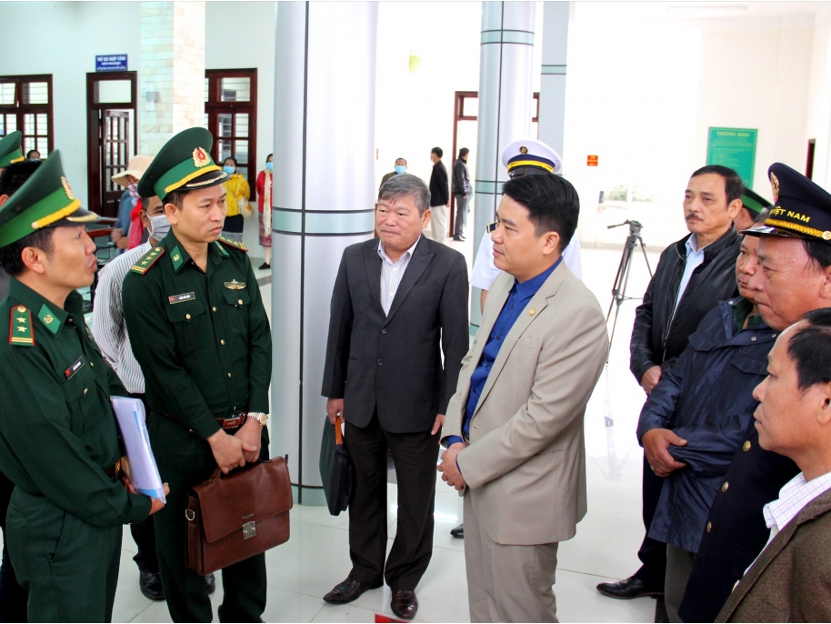 Quang Nam Customs: Tighten prevention of Covid-19 at border gate