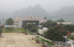 Border gates in Cao Bang temporarily suspend import and export