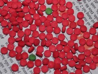 Ha Tinh Customs collaborates to seize nearly 600 synthetic narcotics tablets