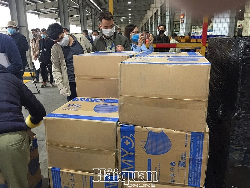 nearly 800000 face masks illegally exported through noi bai international airport